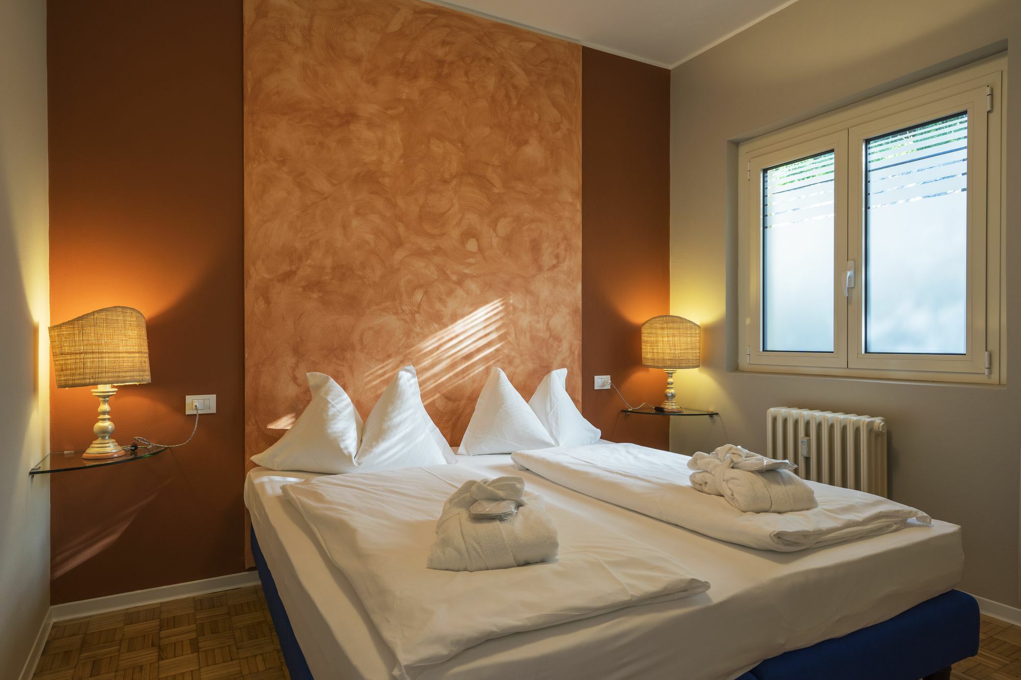 Dependence Del Parco Hotel Porlezza Exterior photo