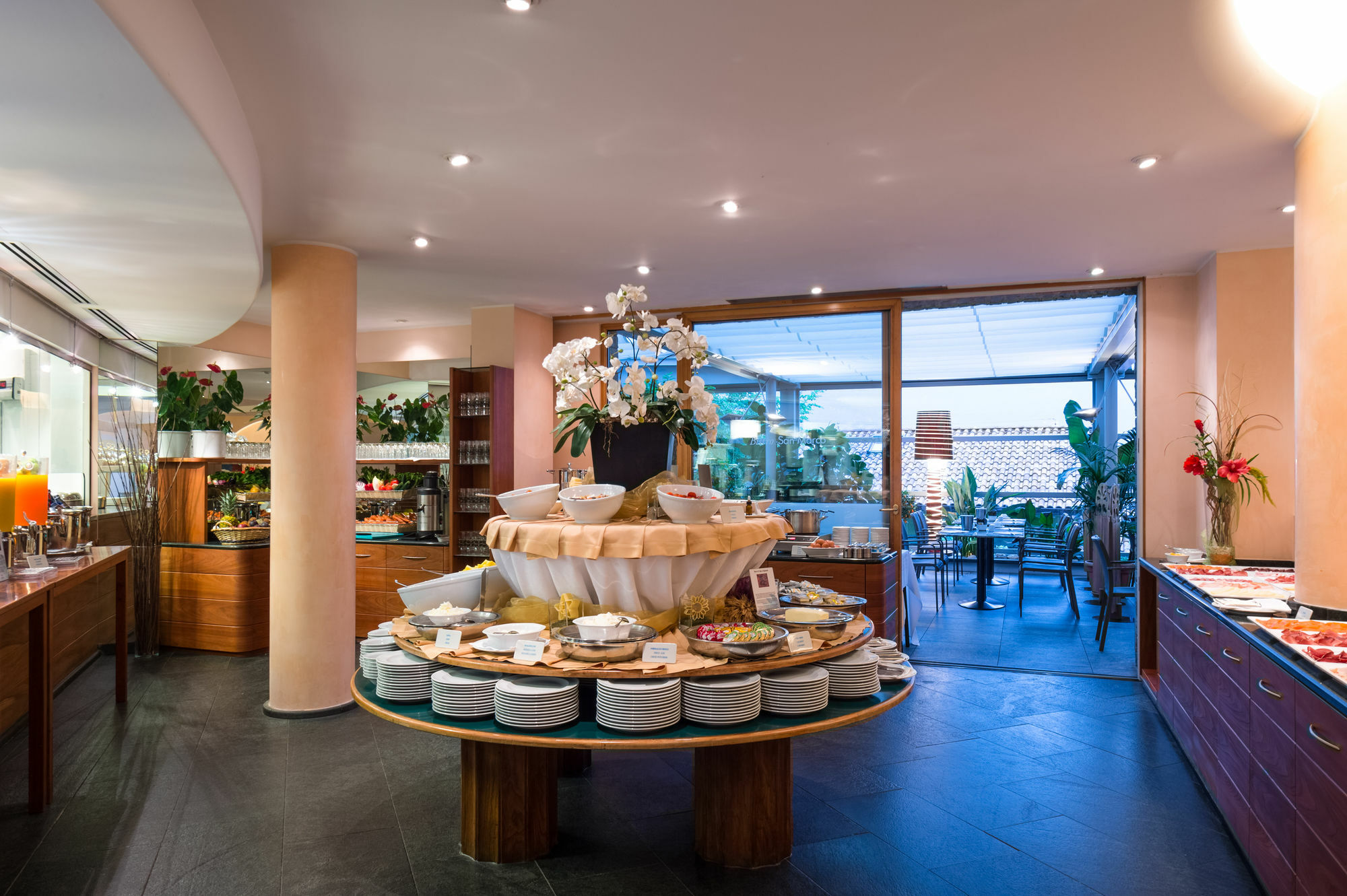 Dependence Del Parco Hotel Porlezza Exterior photo